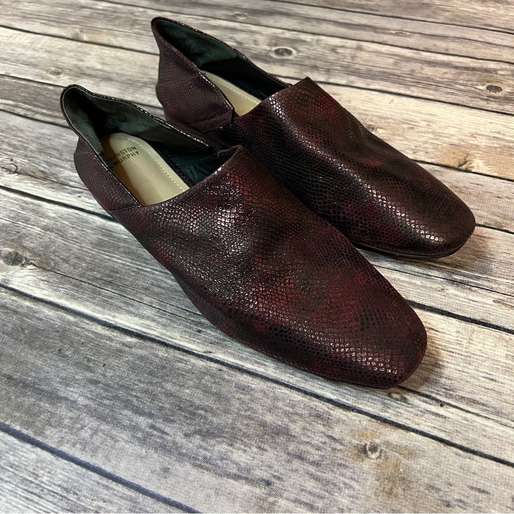 Johnston & Murphy Gorgeous Metallic Snake Slides, Size 9M